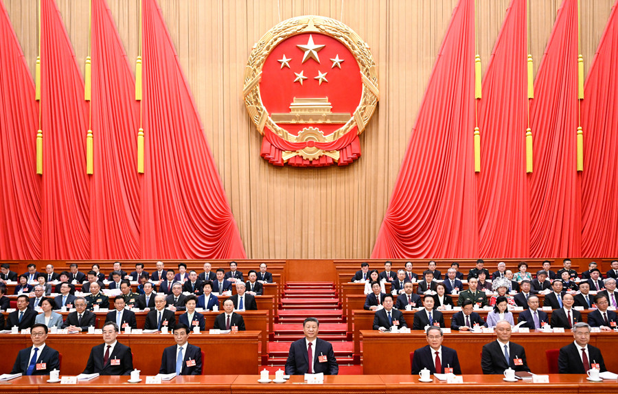 3月5日,第十四屆全國人民代表大會(huì)第三次會(huì)議在北京人民大會(huì)堂開幕。黨和國家領(lǐng)導(dǎo)人習(xí)近平、李強(qiáng)、王滬寧、蔡奇、丁薛祥、李希、韓正等出席大會(huì)。