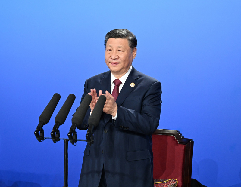 2月7日晚,第九屆亞洲冬季運(yùn)動(dòng)會(huì)在黑龍江省哈爾濱市隆重開幕。國家主席習(xí)近平出席開幕式并宣布本屆亞冬會(huì)開幕。